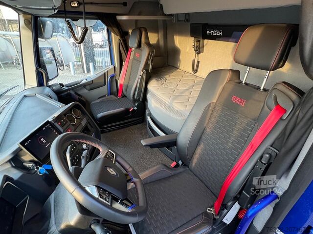 Standard tractor Renault RENAULT TRUCKS E-TECH T 540 KW ACCU / RENTAL /