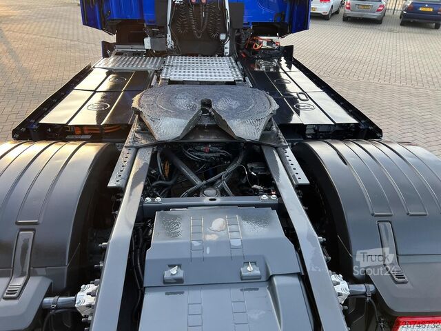 Standard tractor Renault RENAULT TRUCKS E-TECH T 540 KW ACCU / RENTAL /