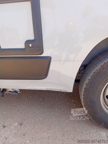 Caravan/camper Fiat Weinsberg Carabus 600 K | 4 Posti Letto | Completamente Attrezzato