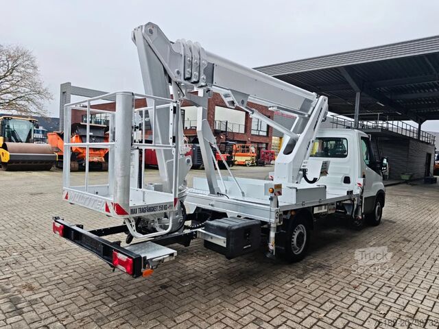 Hefplatform Iveco Daily 35-120 Multitel MJ 226