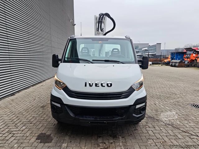 Hefplatform Iveco Daily 35-120 Multitel MJ 226