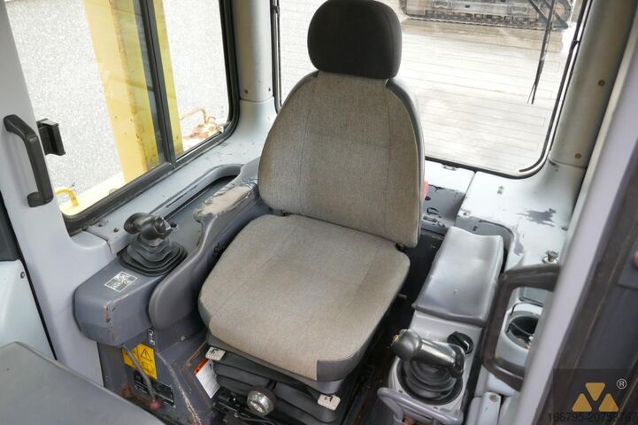 Trator de esteira Komatsu D85PX-15EO