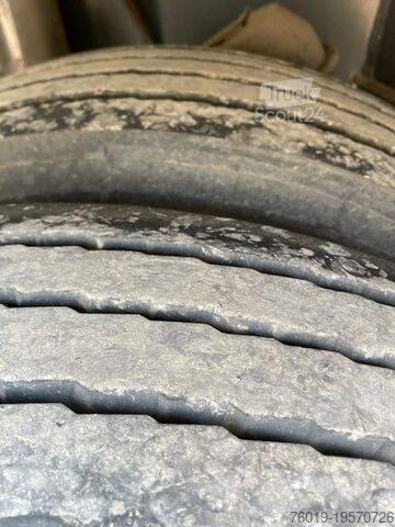 Semi-trailer SCANIA R580