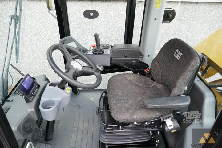 Tek tamburlu silindir Caterpillar CS66B