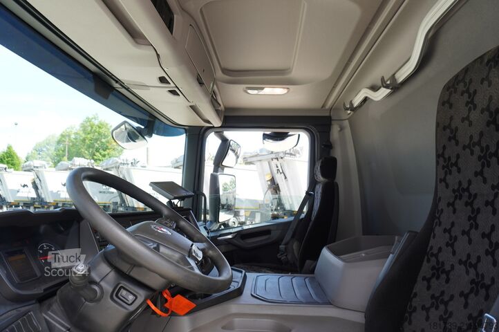Шасі SCANIA P280 4×2 / 140 tho. km / Chassis 735 cm