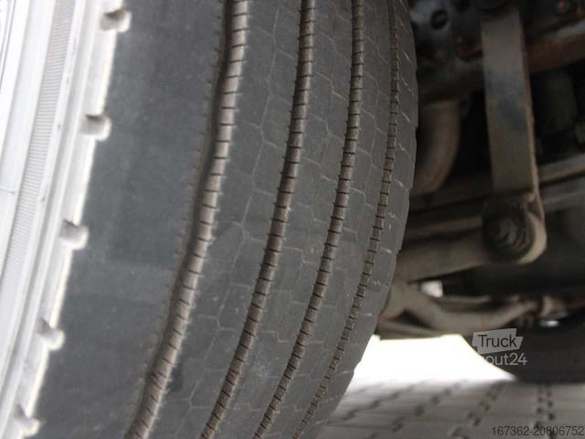 Samochód ciężarowy z plandeką typu platforma IVECO EUROCARGO 120EL21, EURO 3, PNEU 80%