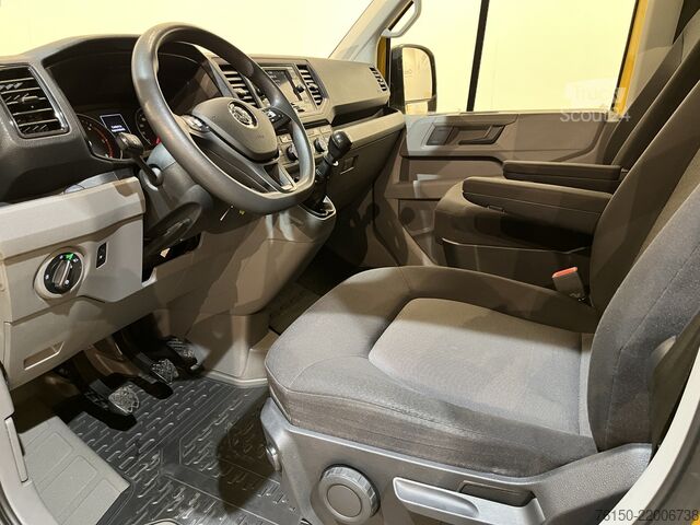 Furgoneta Volkswagen Crafter 35 2.0 TDI L3H2 140 PK / Euro 6 / 3.000...