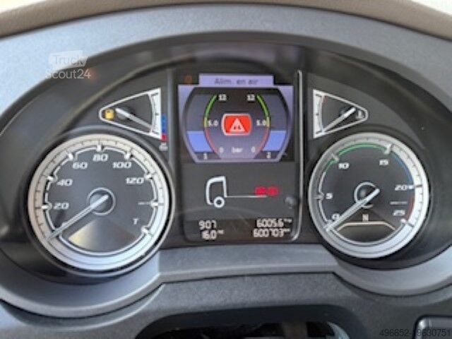 Standarta vilcēja traktors DAF XF 480 FT