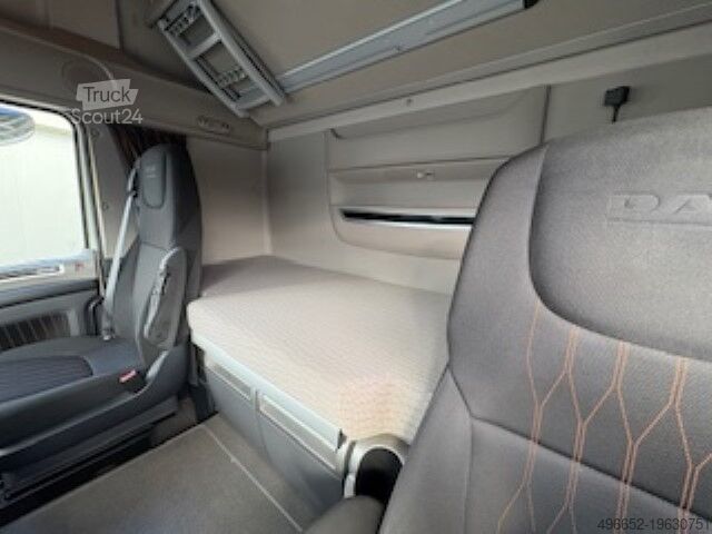 Standarta vilcēja traktors DAF XF 480 FT