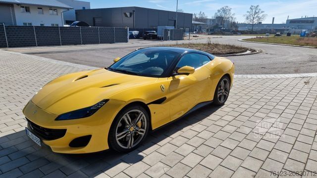 Furgon FERRARI Portofino