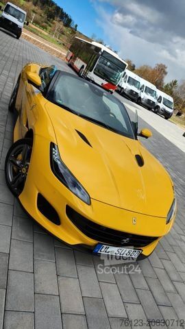 Furgon FERRARI Portofino