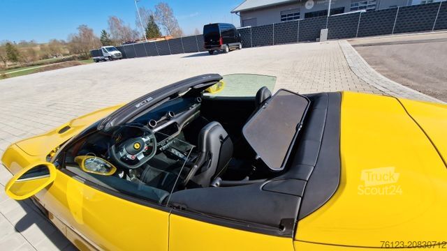 Furgon FERRARI Portofino