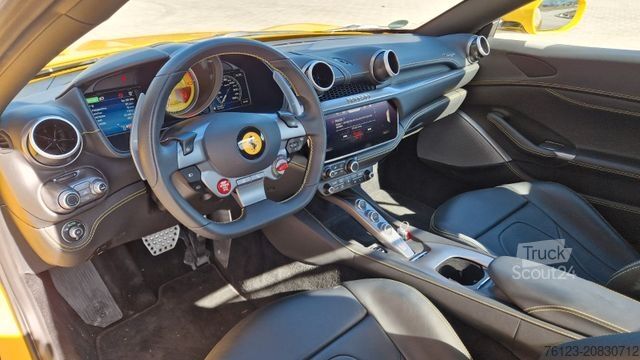 Furgon FERRARI Portofino