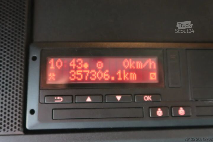 Koffer DAF CF 320 Bak+Klep Dhollandia 2.000 kg