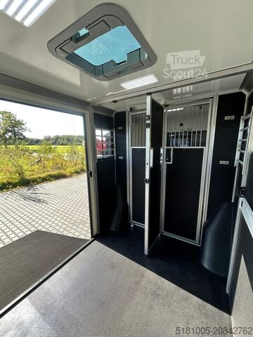 Cattle transport Mercedes Sprinter Nieuw paardenwagen Automaat STX 4,1T C...