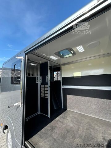 Cattle transport Mercedes Sprinter Nieuw paardenwagen Automaat STX 4,1T C...