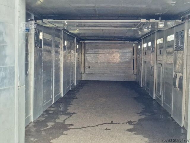 Cattle transport CUPPERS 2 deck livestock - Ventilation - Moving floors ...
