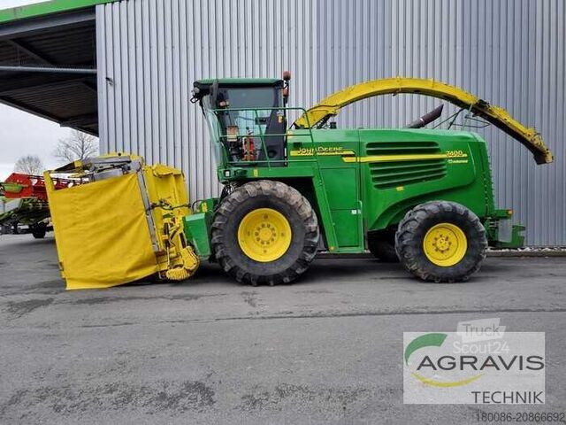 Feldhäcksler John Deere 7400
