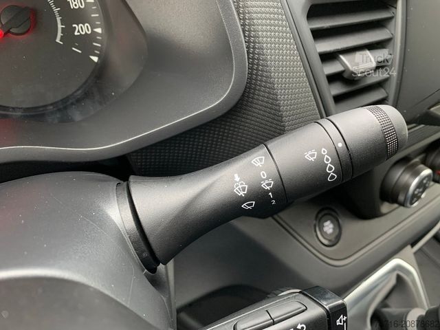 Duba panelată RENAULT Trafic KOMFORT L1H1 2,8t BLUE dCi 130 KLIMA+DAB+