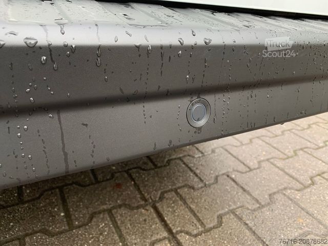 Duba panelată RENAULT Trafic KOMFORT L1H1 2,8t BLUE dCi 130 KLIMA+DAB+