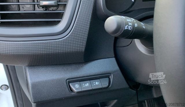 Duba panelată RENAULT Trafic DOKA KOMFORT L2H1 3,0t dCi 130 KAMERA+LED