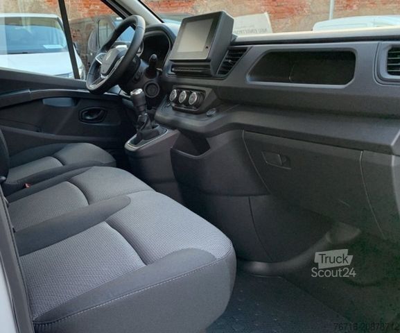 Duba panelată RENAULT Trafic DOKA KOMFORT L2H1 3,0t dCi 130 KAMERA+LED