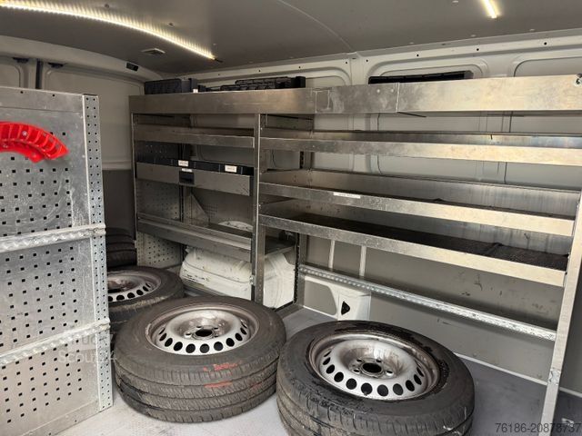 Furgon blaszak VOLKSWAGEN T6 Transporter 2.0 TDI Kasten lang Navi