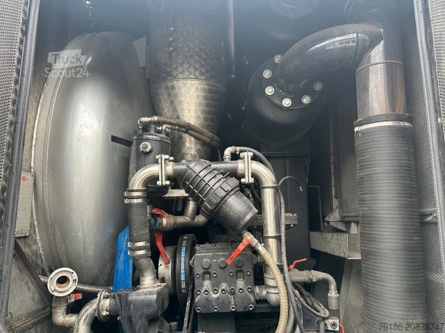 Autocisterna a vuoto MAN 18.440 LL Cappellotto CAP1600 Combi