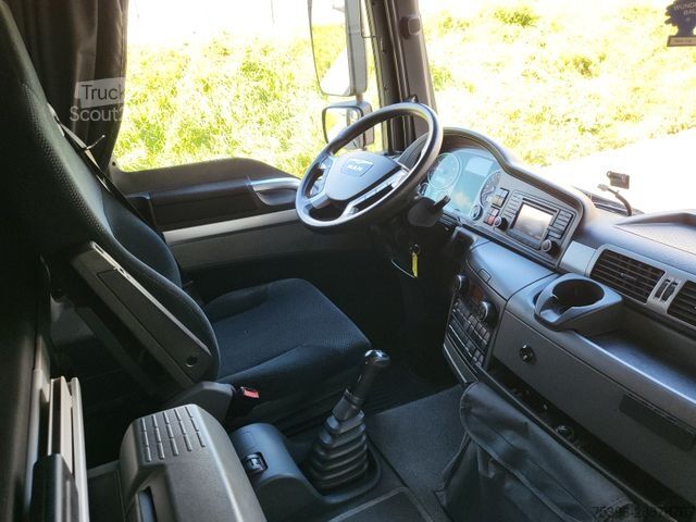 Platformas kravas automašīna ar tentu MAN TGM 15.290 BL Curtainside-Edscha, 1.Hand