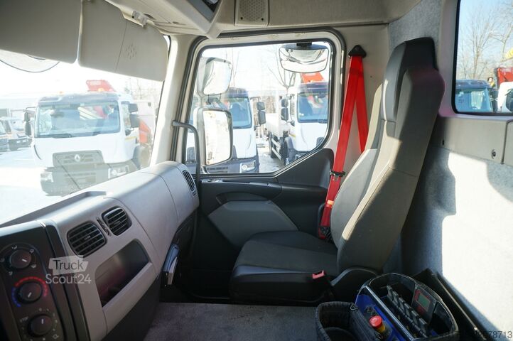Plattform mit Kran Renault C280 DTI 8 / HDS Fassi F135A.22 / remote
