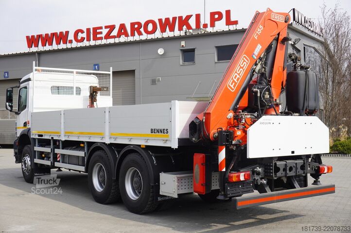Burtowy z HDS Mercedes-Benz Arocs 2633 flatbed truck / Crane FASSI