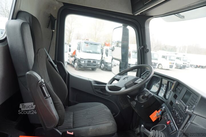 Burtowy z HDS Mercedes-Benz Arocs 2633 flatbed truck / Crane FASSI