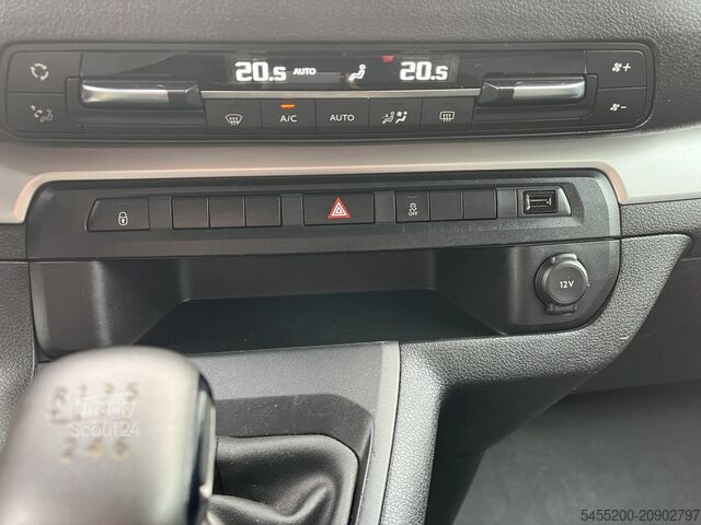 AGRAVIS Technik Raiffeisen GmbH AGRAVIS Technik Raiffeisen GmbH AGRAVIS Technik Raiffeisen GmbH