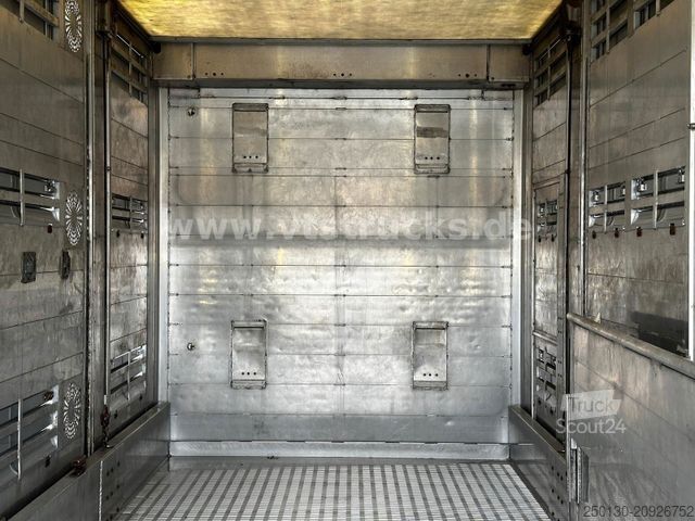 Liellopu pārvadāšanas kravas automašīna DAF CF 320 4x2 EU6c FINKL 2.Stock Viehtransporter