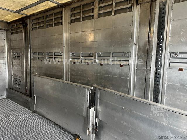 Liellopu pārvadāšanas kravas automašīna DAF CF 320 4x2 EU6c FINKL 2.Stock Viehtransporter