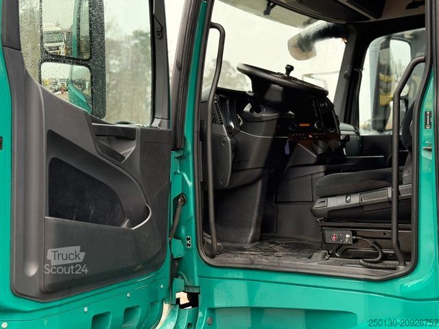 Holztransporter LKW MERCEDES-BENZ Arocs 2546 BL 6x4HAD Palfinger LK + Janzen T19