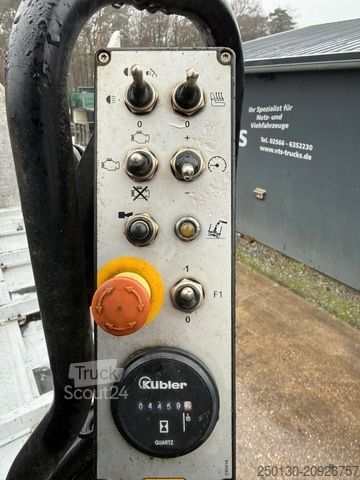 Holztransporter LKW MERCEDES-BENZ Arocs 2546 BL 6x4HAD Palfinger LK + Janzen T19