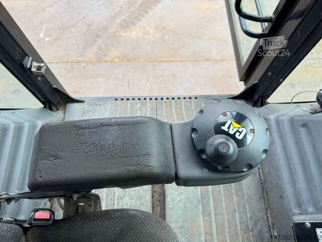 тандемен валяк Caterpillar CD54B