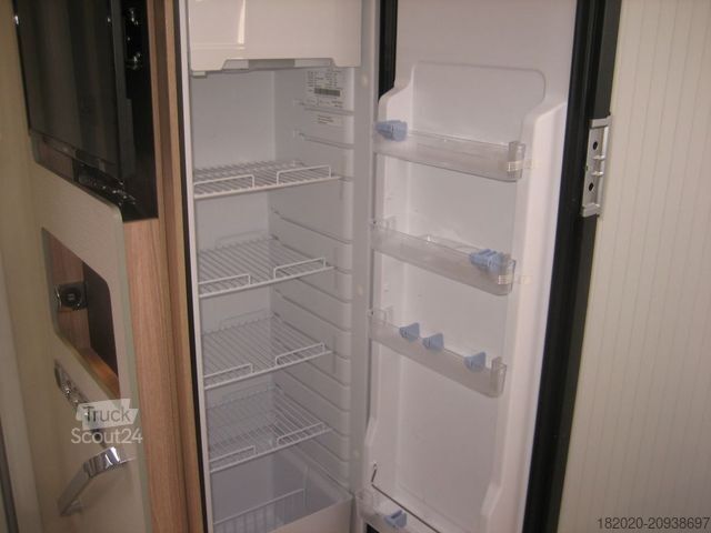 Teilintegriertes Wohnmobil BÜRSTNER Delfin T 680 G Winterpak., Lithium, Luftfed.