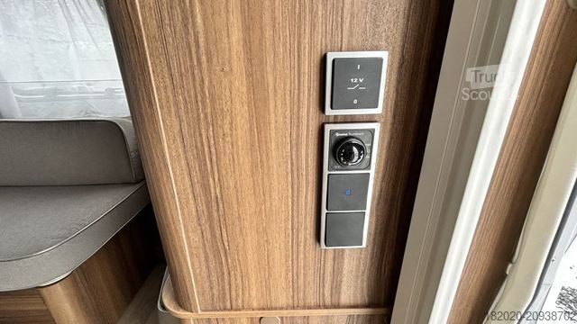 Caravana HYMER/ERIBA Touring 550 Deichsel-Fahrradträger