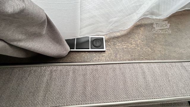 Caravana HYMER/ERIBA Touring 550 Deichsel-Fahrradträger