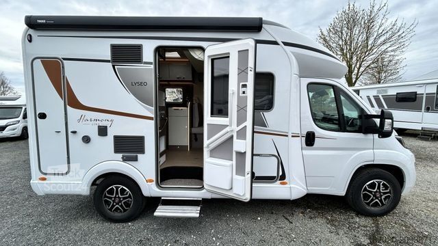 Teilintegriertes Wohnmobil BÜRSTNER Lyseo TD 594 (19) viel Ausstattung!