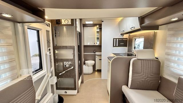Teilintegriertes Wohnmobil BÜRSTNER Lyseo TD 594 (19) viel Ausstattung!