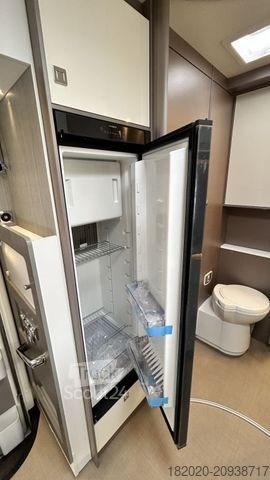 Teilintegriertes Wohnmobil BÜRSTNER Lyseo TD 594 (19) viel Ausstattung!