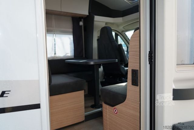 Halvintegrerad husbil HOBBY Optima De Luxe T70 GE (ex.27) Autom., SAT, Lit.