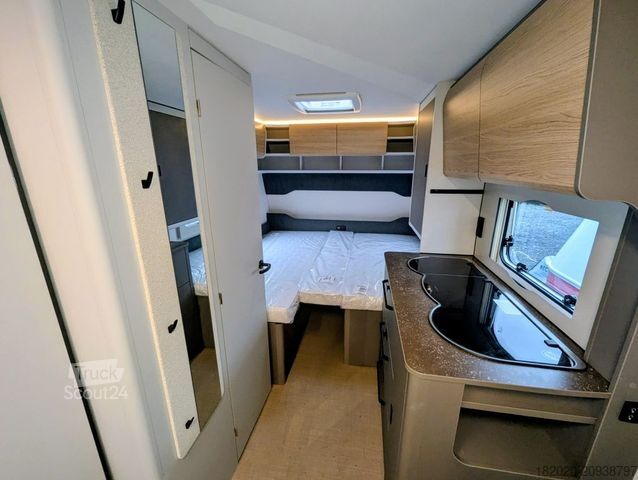 Karavāna BÜRSTNER B66 490 TL AUFLASTUNG, WINTER PAKET