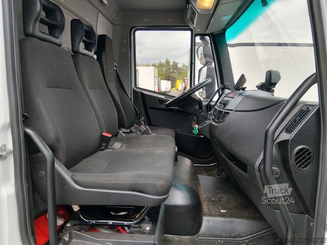 камион-фургон Iveco EuroCargo ML 75 E 19/P LBW Türe im Koffe