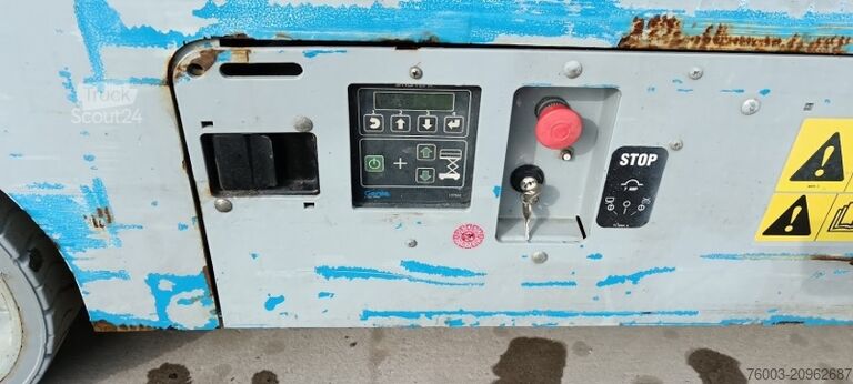 ψαλιδωτό ανυψωτικό Genie GS4047 - 13,7m - electric