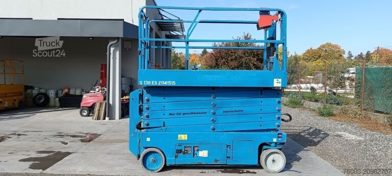 ψαλιδωτό ανυψωτικό Genie GS4047 - 13,7m - electric