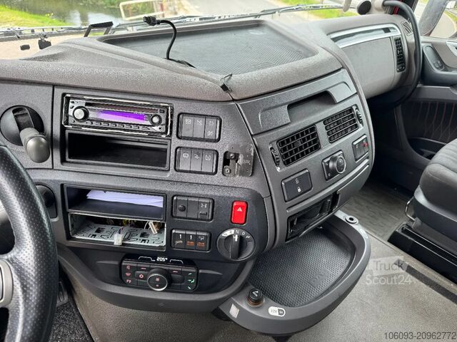 Standard-SZM DAF XF 450 Spacecab